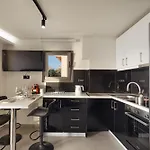 Callista Seafront Apartment