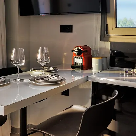 Callista Seafront Apartment *