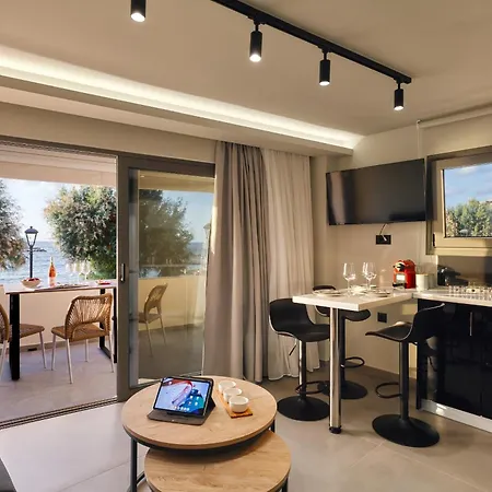 Callista Seafront Apartament *